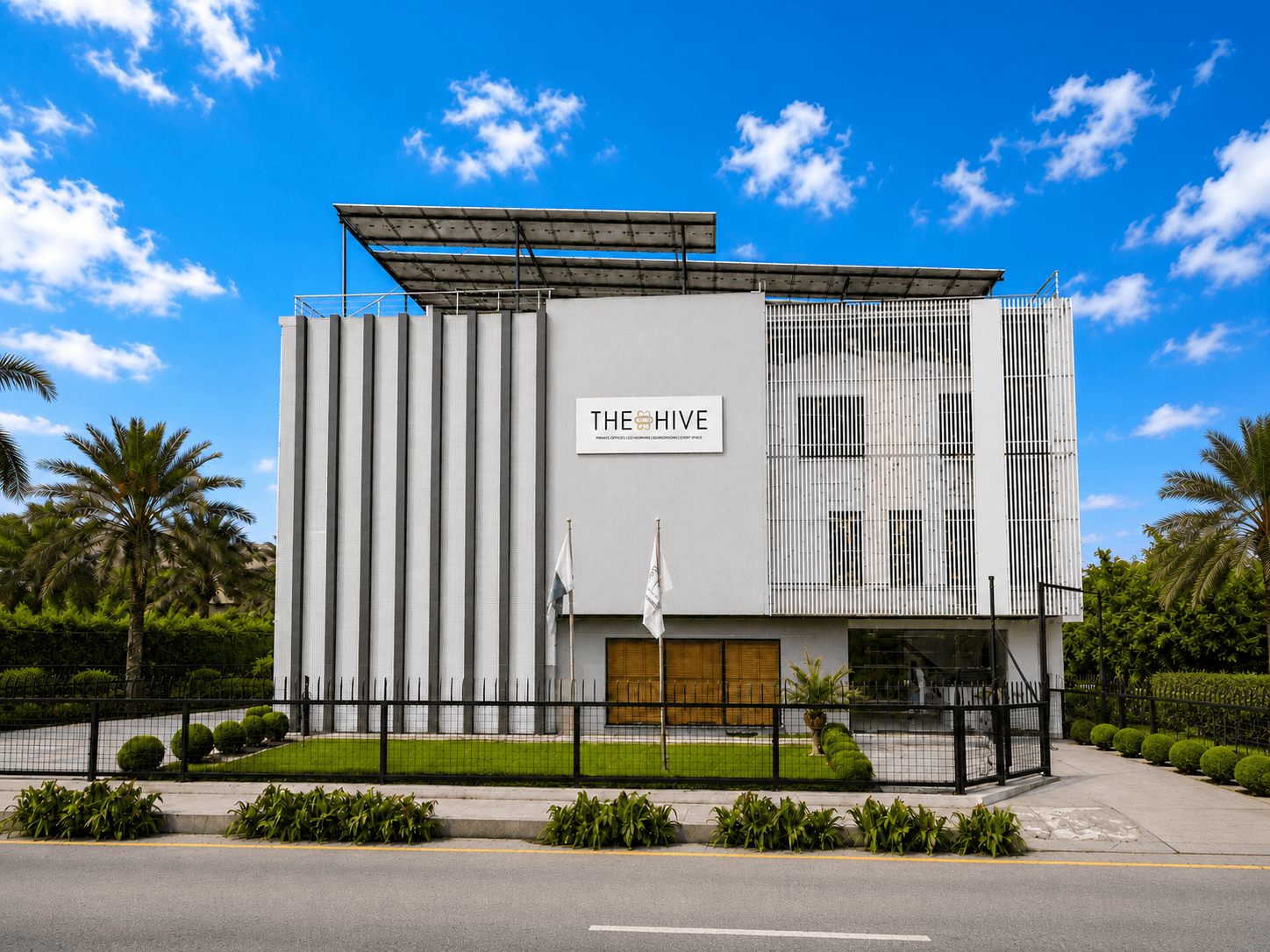 Day Pass vs Monthly Membership: Which Coworking Option Fits You in Karachi?