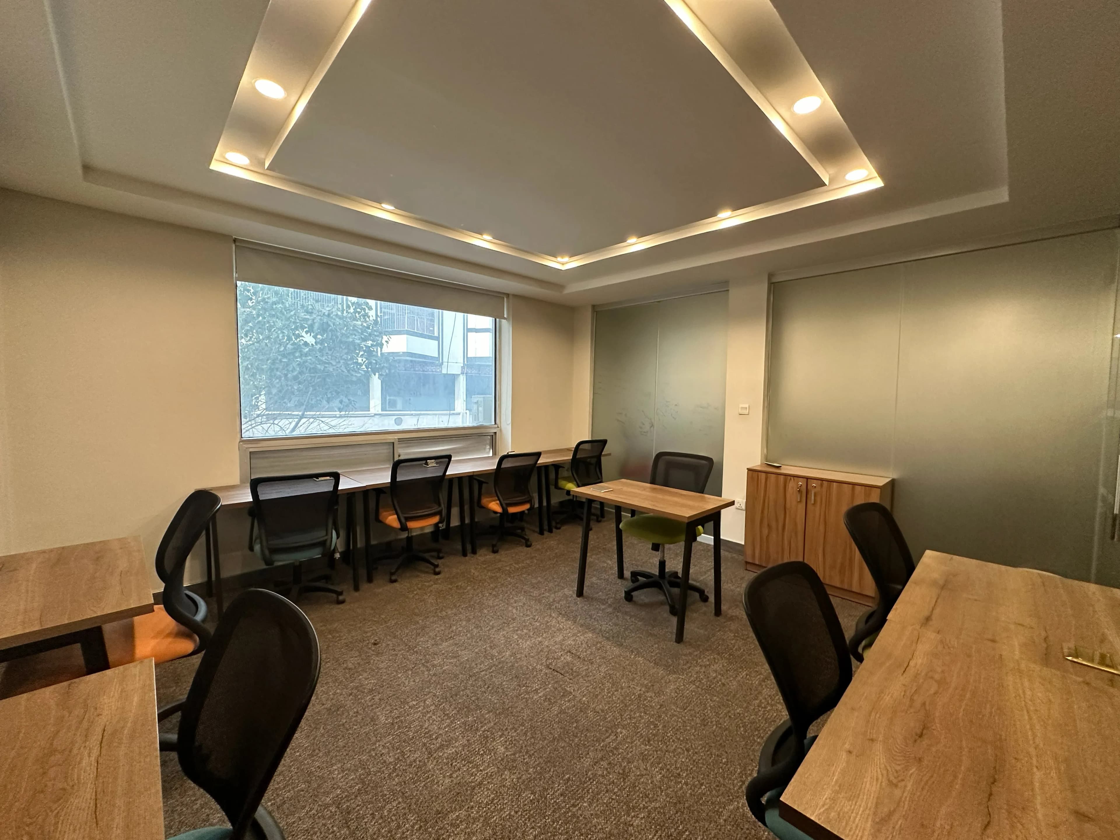 Why Corporate Companies Are Shifting into Co-Working Spaces